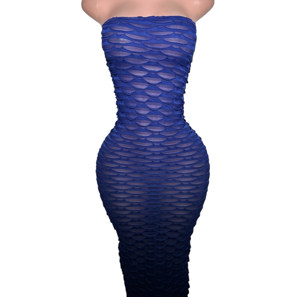 Elegant Blue Strapless Dress